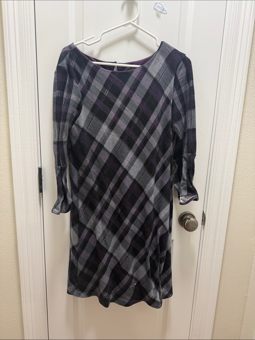 Plaid Long-Sleeve Shift Dress in Black, Gray & Purple